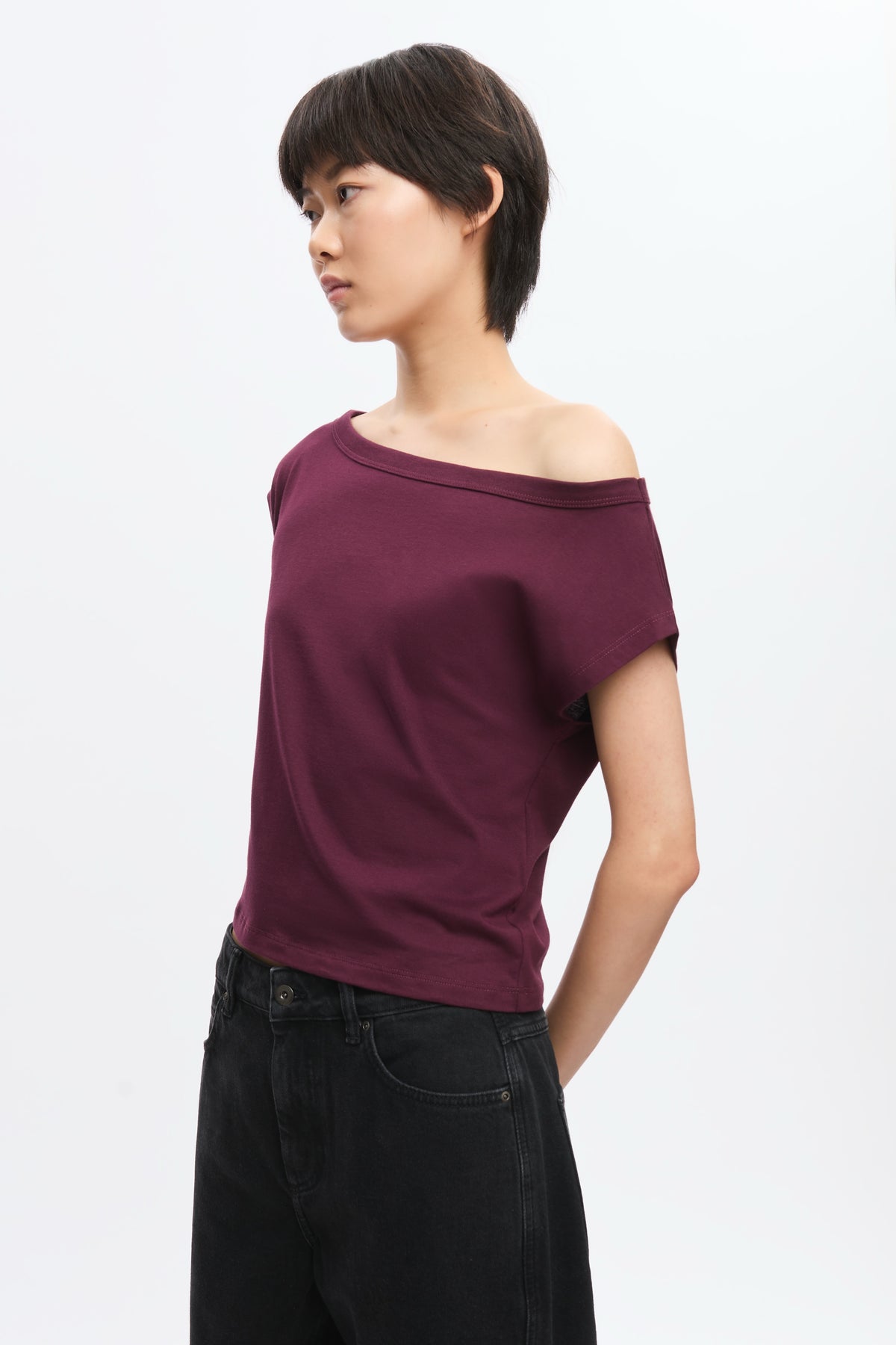 Tee-shirt à épaules dénudées pour femmes en prune